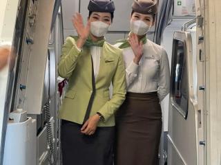 Mono-Stewardesss